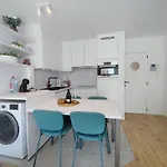 Nieuw Modern Vlakbij * Остенде