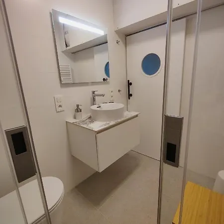 Nieuw Modern Vlakbij * Ostend