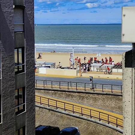 Nieuw Modern Vlakbij Apartmán *