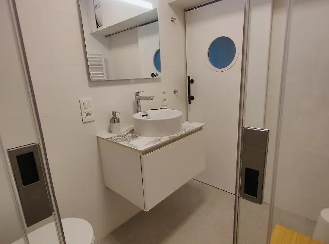 Nieuw Modern Vlakbij * Ostend